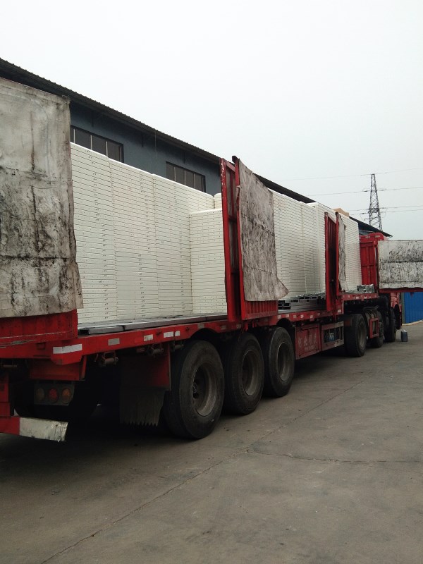 玻璃鋼水箱漏水之后用什么方法補(bǔ)漏？