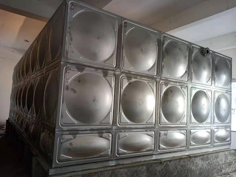 如何正確的給不銹鋼水箱進行清洗？