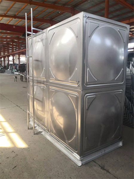 不銹鋼水箱多少錢一方？