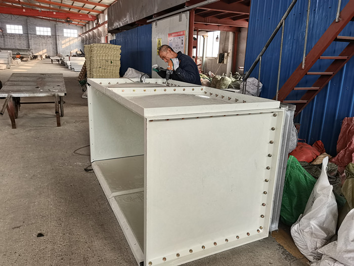 決定玻璃鋼水箱質量的要素